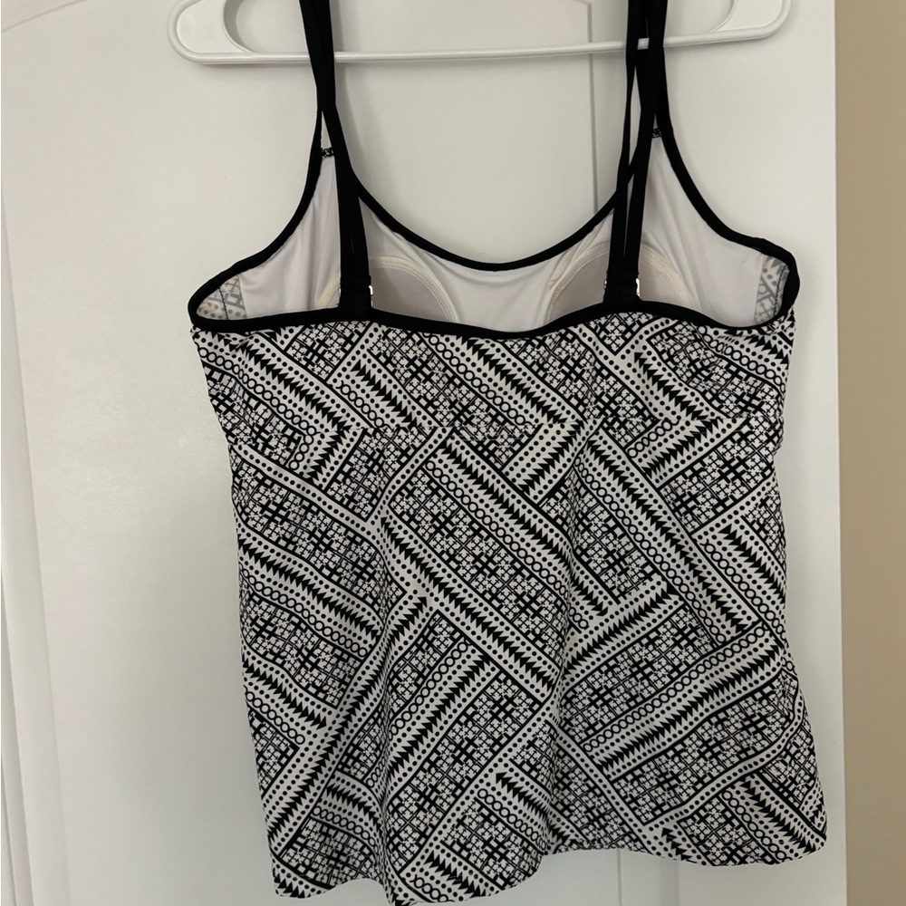 Floral Purple and Blue Spaghetti Strap Tankini Tops - Picture 10 of 10